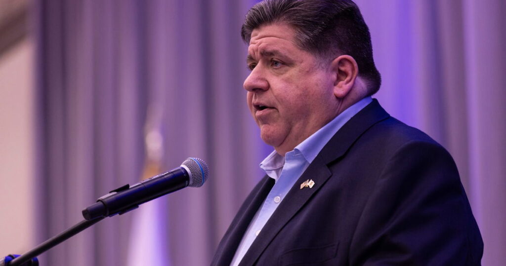 Le législateur du GOP est furieux contre le démocrate pour avoir fait une blague sur les toilettes sur Twitter. Cela s’est immédiatement retourné contre lui. Le législateur du GOP est furieux contre le démocrate pour avoir fait une blague sur les toilettes sur Twitter. Cela s’est immédiatement retourné contre lui.