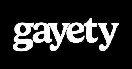 Nicholas Galitzine vole la vedette à la Fashion Week de Milan dans un costume beige à couper le souffle