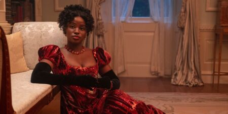 La Chronique des Bridgerton : l'actrice Michaela Stirling dit qu'elle n'a pas l'impression de "jouer une qualité queer" avec son rôle