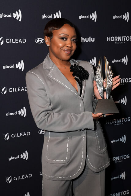 Quinta Brunson pose dans les coulisses lors de la 37e édition des GLAAD Media Awards au Beverly Hilton le 5 mars 2026 à Beverly Hills, en Californie.