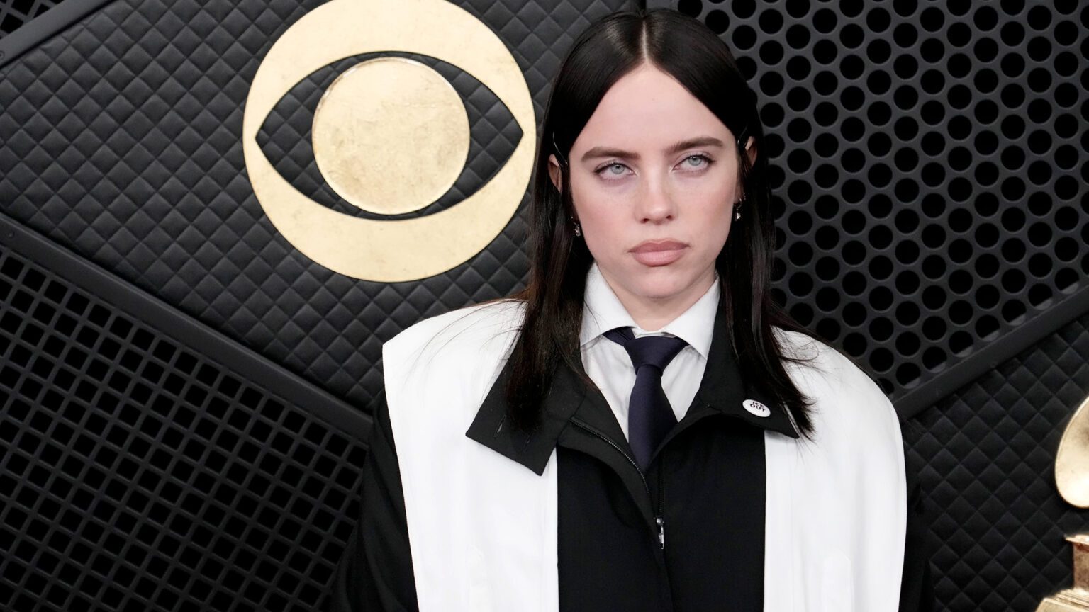 Billie Eilish envisage son premier rôle au cinéma dans « The Bell Jar » Logo