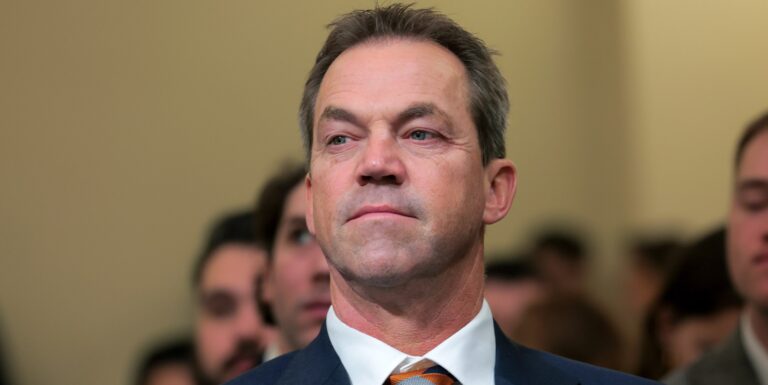 Qu’est-ce que le travestissement et est-ce différent d’être trans ? Bryon Noem