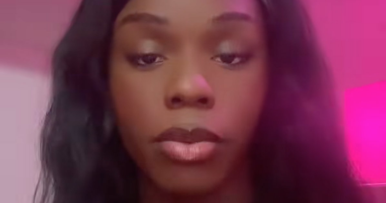 Une femme trans noire affirme qu’un bar gay a tenté de la mettre à la porte dans un acte de discrimination : « Littéralement tremblante » Une femme trans noire affirme qu’un bar gay a tenté de la mettre à la porte dans un acte de discrimination : « Littéralement tremblante »