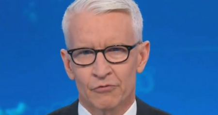 Anderson Cooper stupéfait alors que le républicain catholique défendait l’image de Trump en Jésus : « Vraiment ?