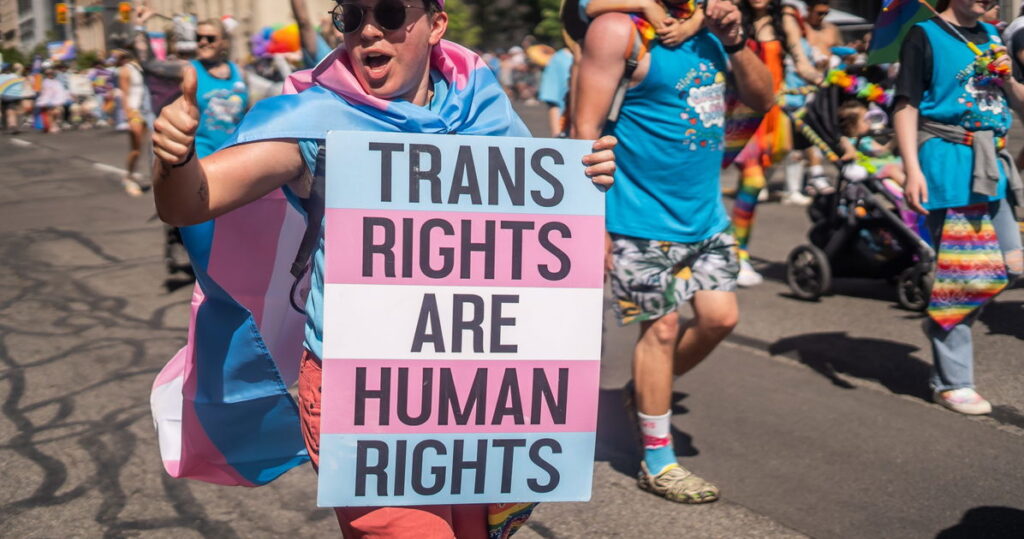 Un nouveau sondage montre pourquoi il est important que tout le monde s'exprime en faveur des droits des trans Un nouveau sondage montre pourquoi il est important que tout le monde s'exprime en faveur des droits des trans