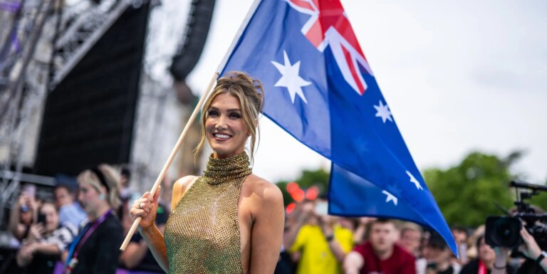 Pourquoi l'Australie fait-elle partie du concours Eurovision de la chanson alors que Delta Goodrem impressionne lors du lancement Delta Goodrem is representing Australia at this year