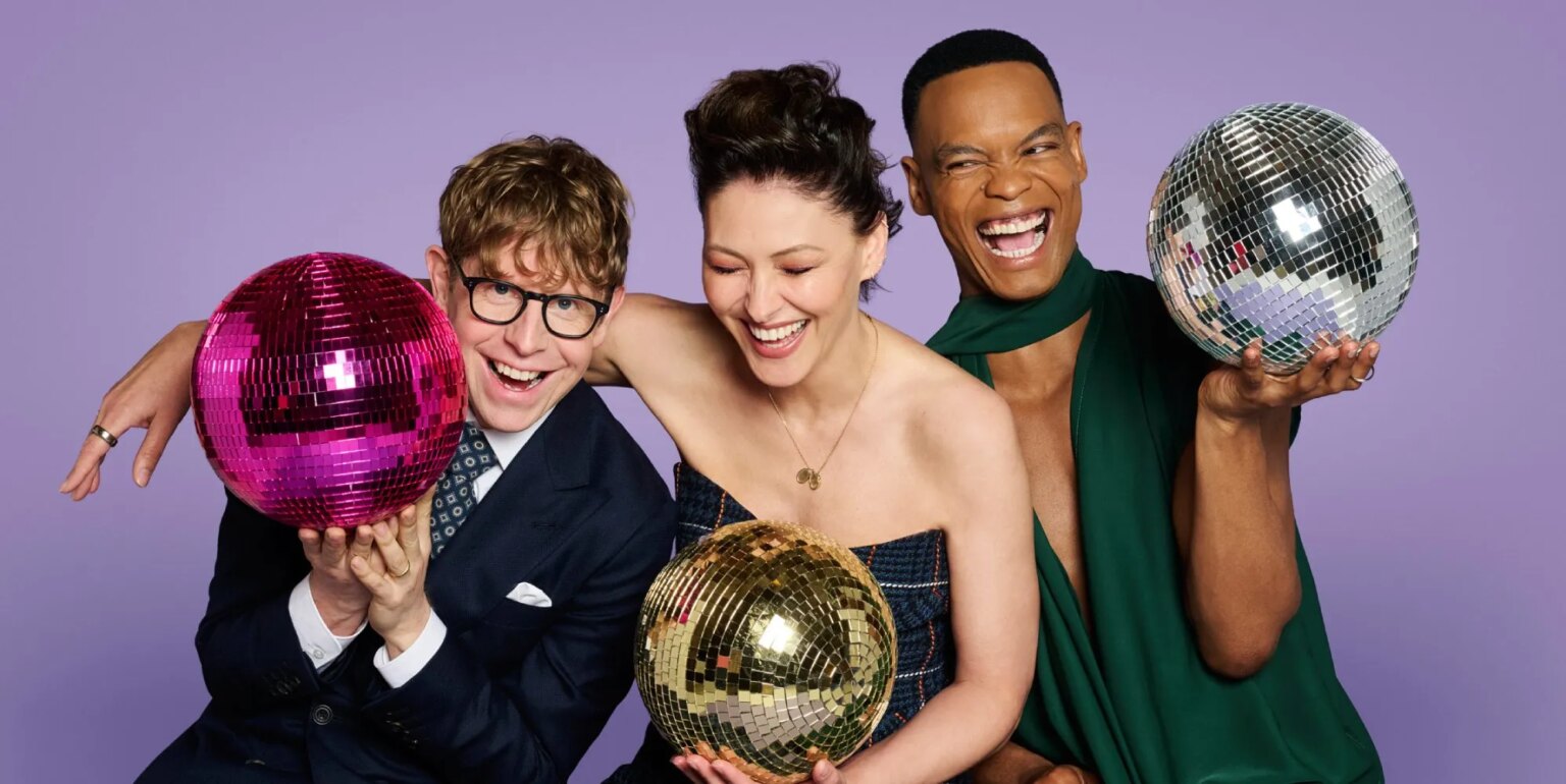 Les animateurs de Strictly Come Dancing ont finalement été confirmés alors que Johannes Radebe obtient un nouveau rôle Josh Widdicombe, Emma Willis and Johannes Radebe are the new Strictly hosts