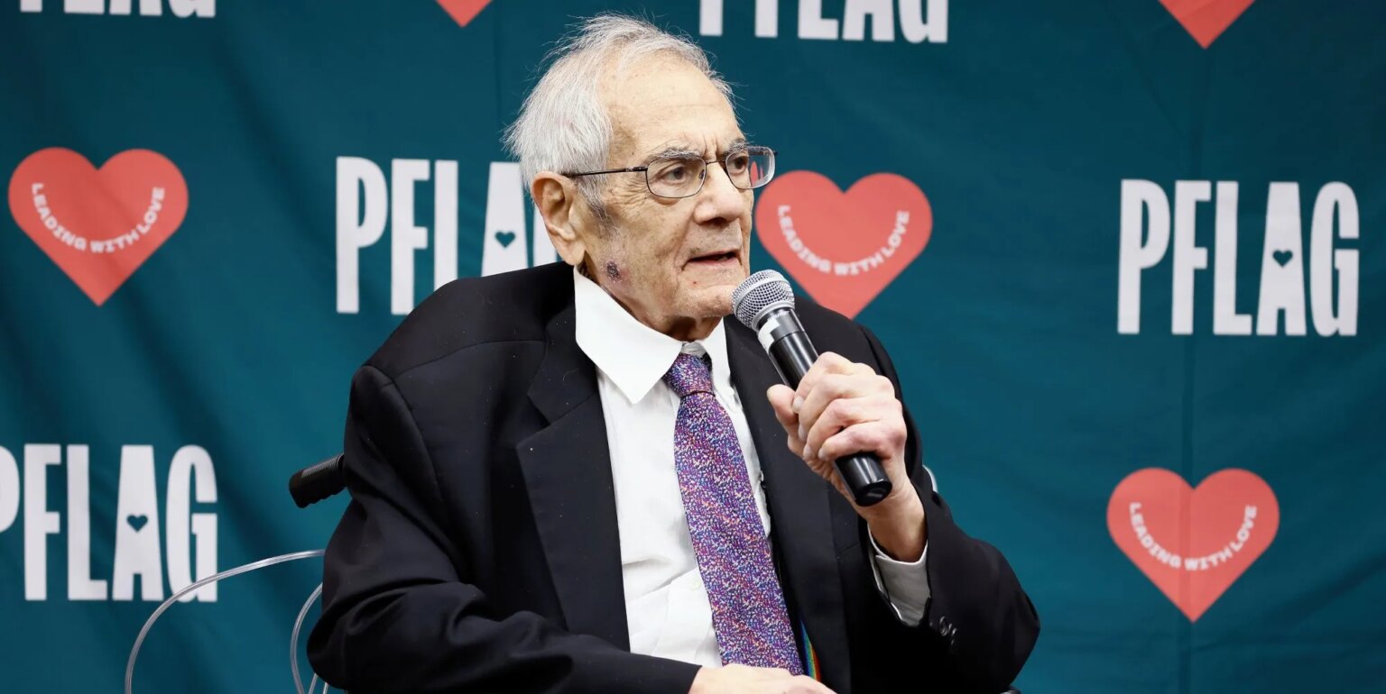 Barney Frank, le premier membre gay du Congrès, est décédé à 86 ans Barney Frank