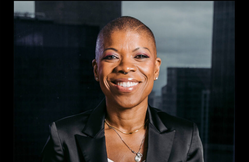 Jaymes Black du Trevor Project arrive sur la liste de philanthropie TIME100 et la dédie aux jeunes LGBTQ+ Logo