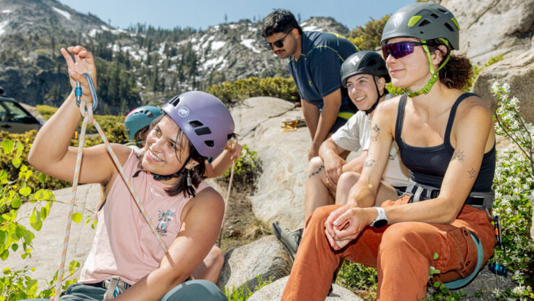 La Queer Ascent d'Arc'teryx transforme la fierté en un festival d'escalade pour les aventuriers LGBTQ+ Logo