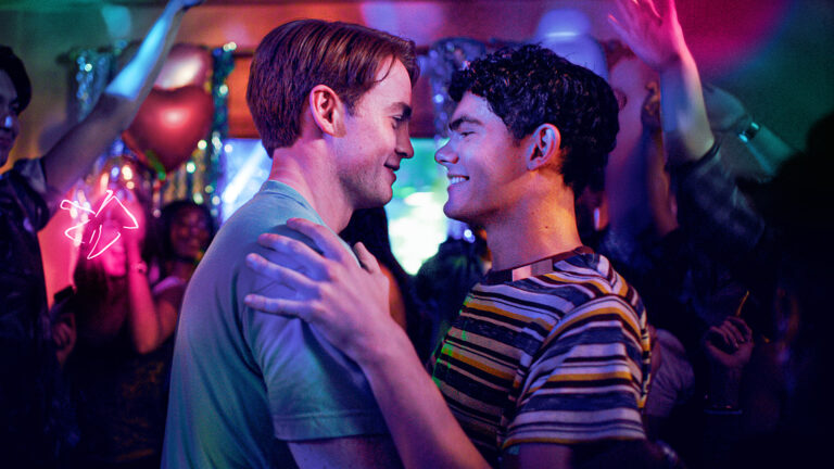 Les nouvelles photos de « Heartstopper Forever » annoncent une fin émotionnelle pour Nick et Charlie Logo
