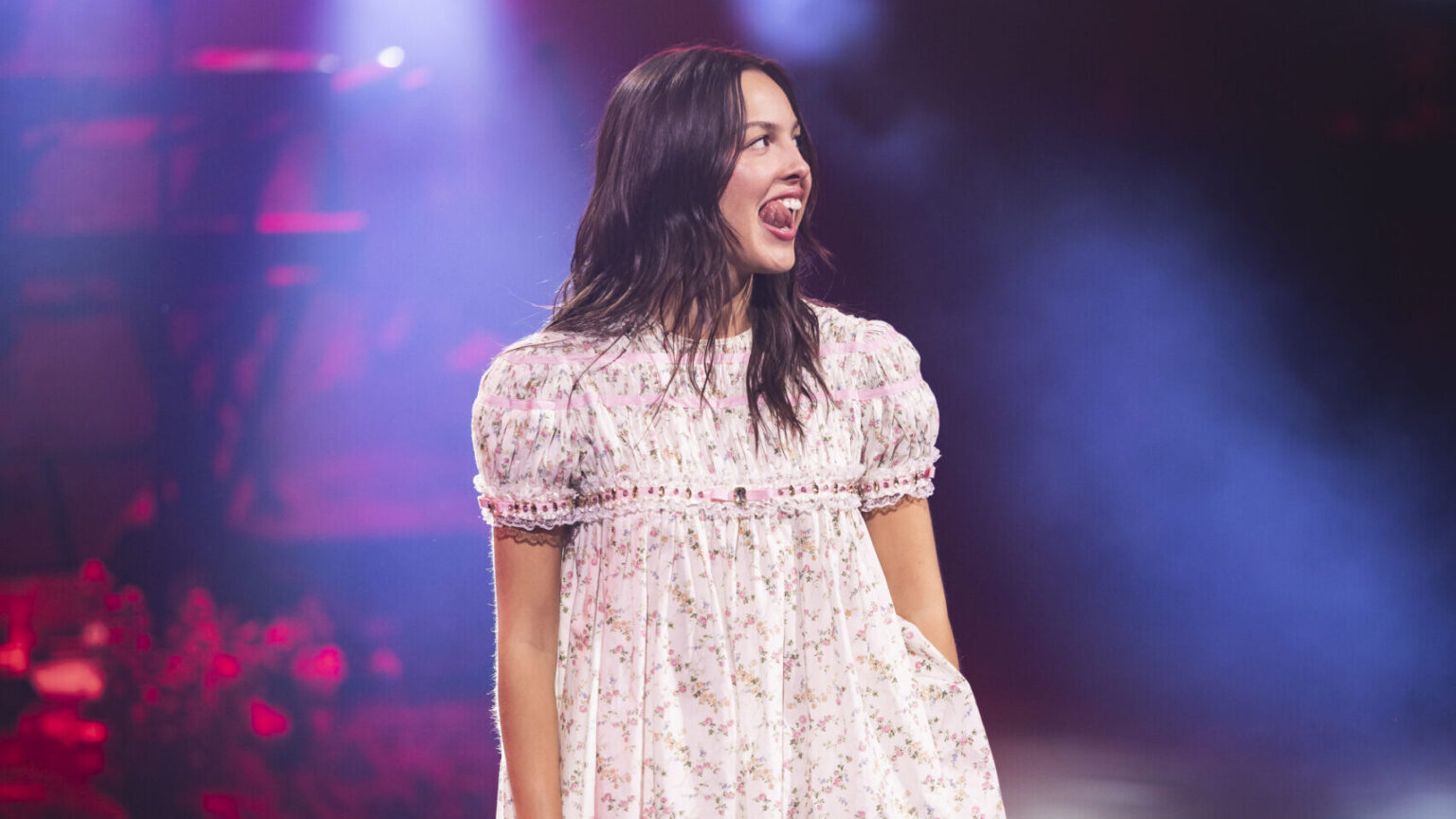 Olivia Rodrigo dit que le contrecoup de la robe babydoll révèle « comment nous normalisons la pédophilie » Logo