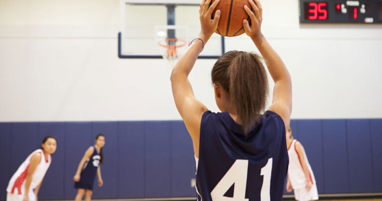 Une école chrétienne a gagné plus d’un demi-million dans un procès pour « liberté religieuse » contre un athlète trans Une école chrétienne a gagné plus d’un demi-million dans un procès pour « liberté religieuse » contre un athlète trans