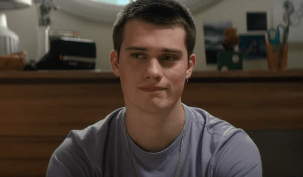 Nicholas Galitzine dans le rôle de l'intimidateur bisexuel du lycée Timmy Andrews dans le film 2020 The Craft: Legacy