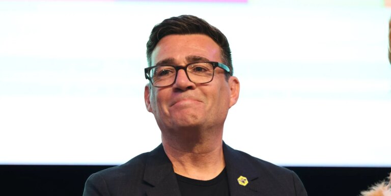 Le bilan d'Andy Burnham sur les questions LGBTQ+ alors qu'il devrait se présenter à la direction du parti travailliste Andy Burnham