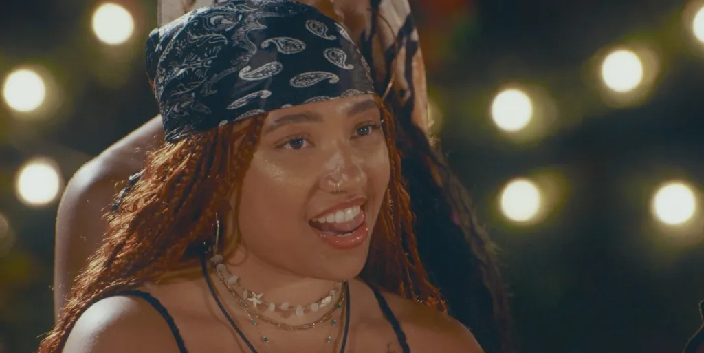 Tyra dans J'ai embrassé une fille