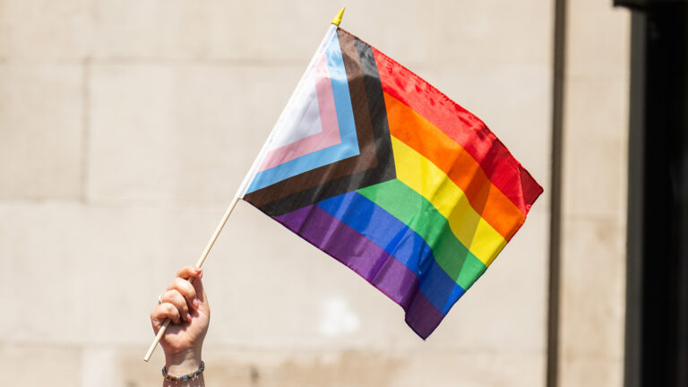Le soutien au mariage homosexuel et aux droits des transgenres a diminué, selon un nouveau sondage Logo