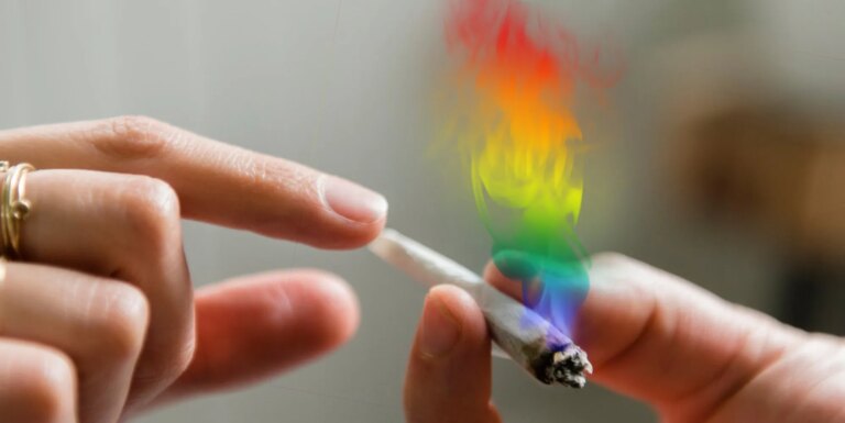 Un pasteur chrétien affirme que la marijuana rend les hommes « spirituellement gays » et appelle à des « hommes à la nicotine » Un pasteur chrétien affirme que la marijuana rend les hommes « spirituellement gays » et appelle à des « hommes à la nicotine »