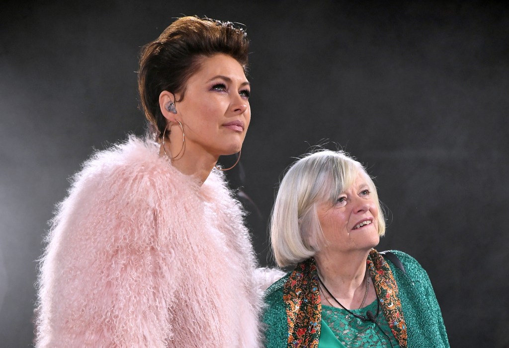 Emma Willis avec Ann Widdecombe