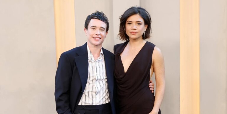 Rencontrez la petite amie d'Elliot Page, la star de la surcompensation Julia Shiplett Elliot Page and Julia Shiplett at the New York premiere for The Odyssey