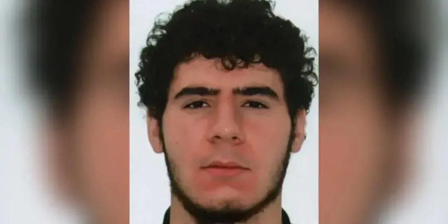 Attaque d'un fourgon de la fierté de Berlin – la police nomme le suspect Abdul B, âgé de 21 ans, ayant des liens présumés avec la « scène islamiste » Attaque d'un fourgon de la fierté de Berlin – la police nomme le suspect Abdul B, âgé de 21 ans, ayant des liens présumés avec la « scène islamiste »