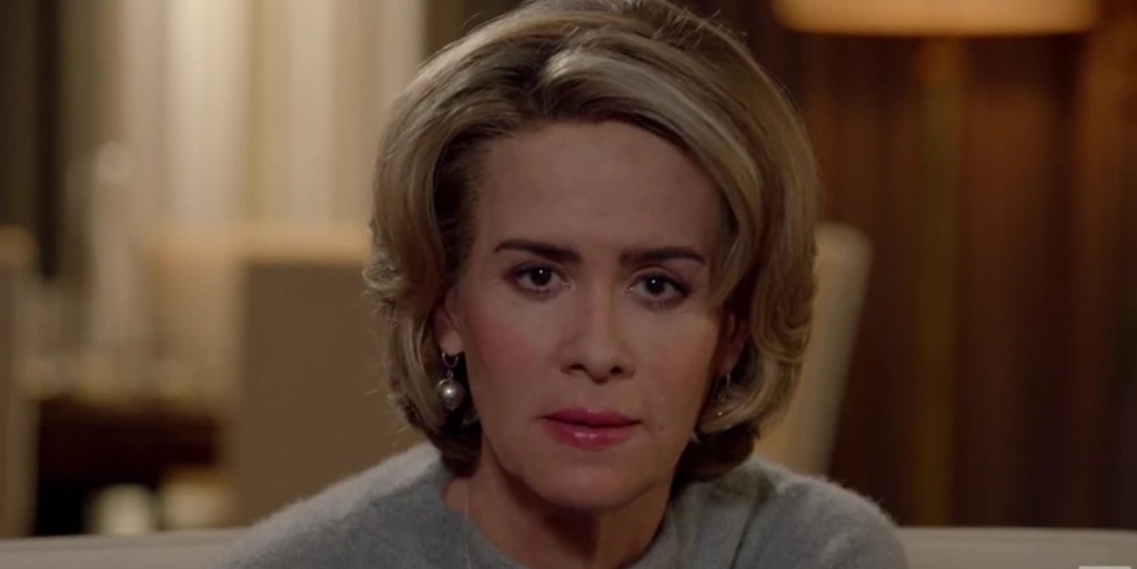Sarah Paulson dans le rôle de Lana Winters
