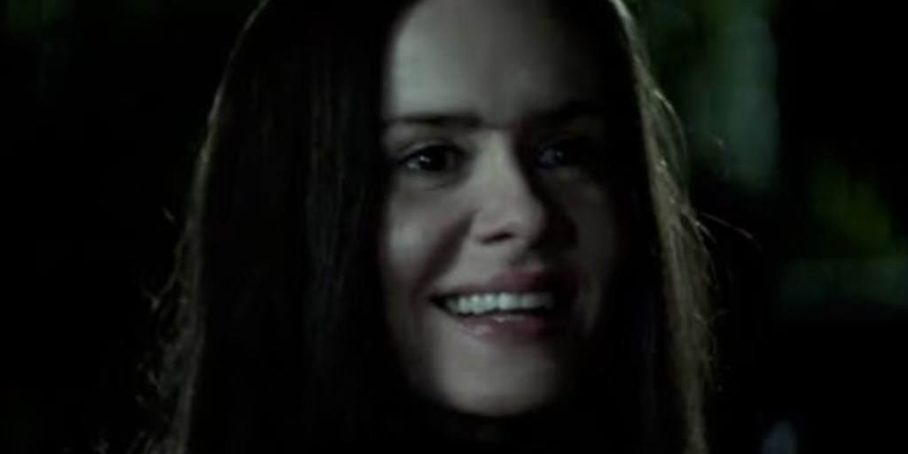 Sarah Paulson dans le rôle de Susan Atkins
