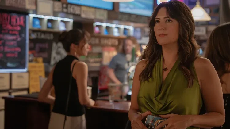 D'Arcy Carden parle de l'éveil queer de Brooke dans « The Five-Star Weekend » Logo