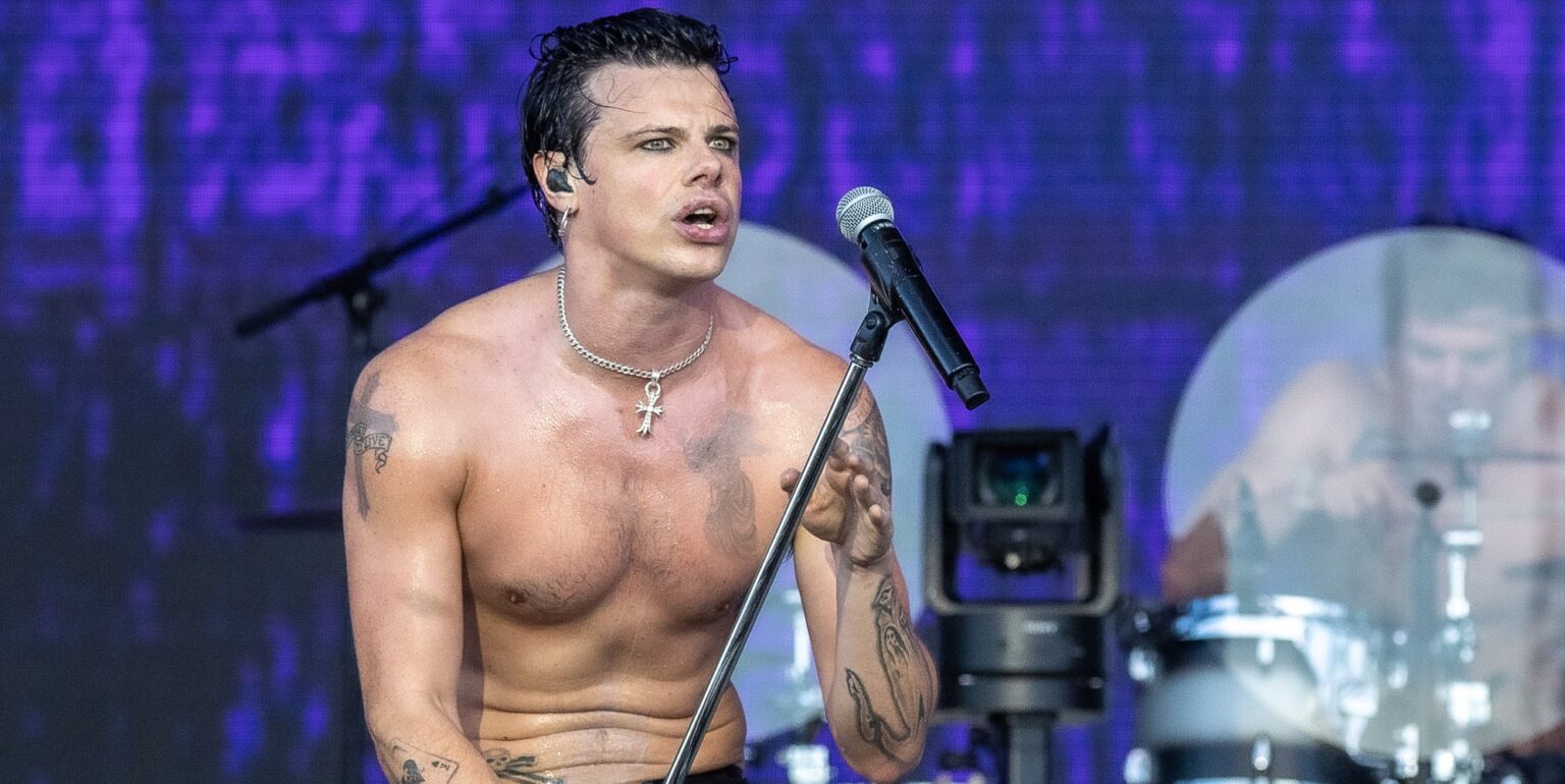 Yungblud dit qu'il a « fait une dépression » alors qu'il parle de ses problèmes de santé mentale Yungblud