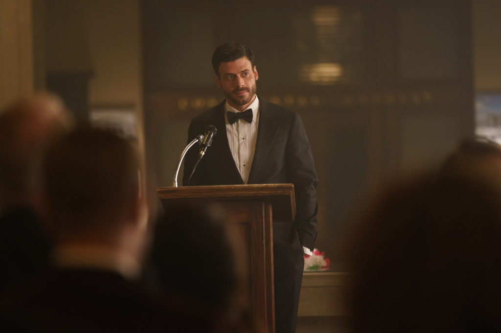 François Arnaud dans le rôle de Scott Hunter dans l'épisode 3