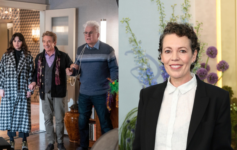 All the Only Murders in the Building camées de la saison 6 avec l'arrivée d'Olivia Colman Mabel (Selena Gomez), Oliver (Martin Short) and Charles (Steve Martin) and Olivia Colman headshot