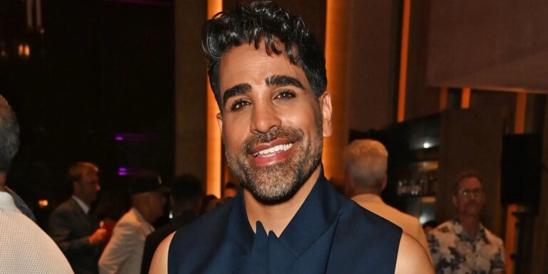 Le Dr Ranj Singh nie avoir « menti » à son ex-femme avant de faire son coming-out : « Je cherche juste le bonheur » Le Dr Ranj Singh nie avoir « menti » à son ex-femme avant de faire son coming-out : « Je cherche juste le bonheur »