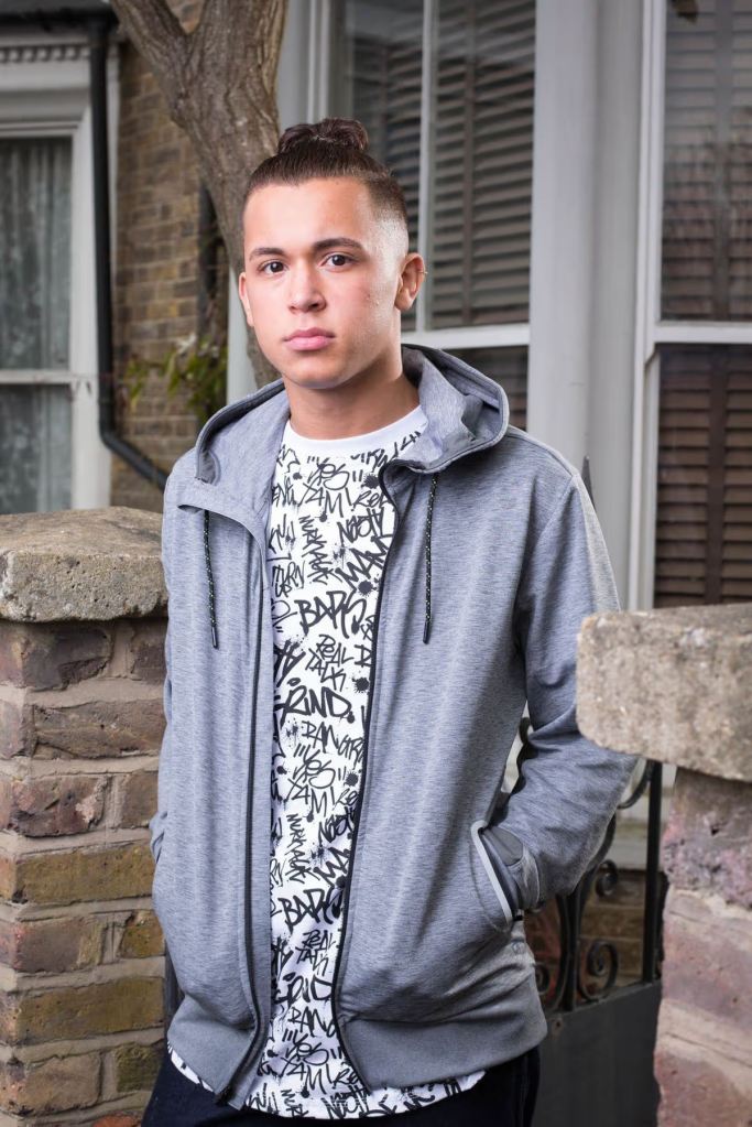 Shaheen Jafargholi a joué Shakil Kazemi dans EastEnders