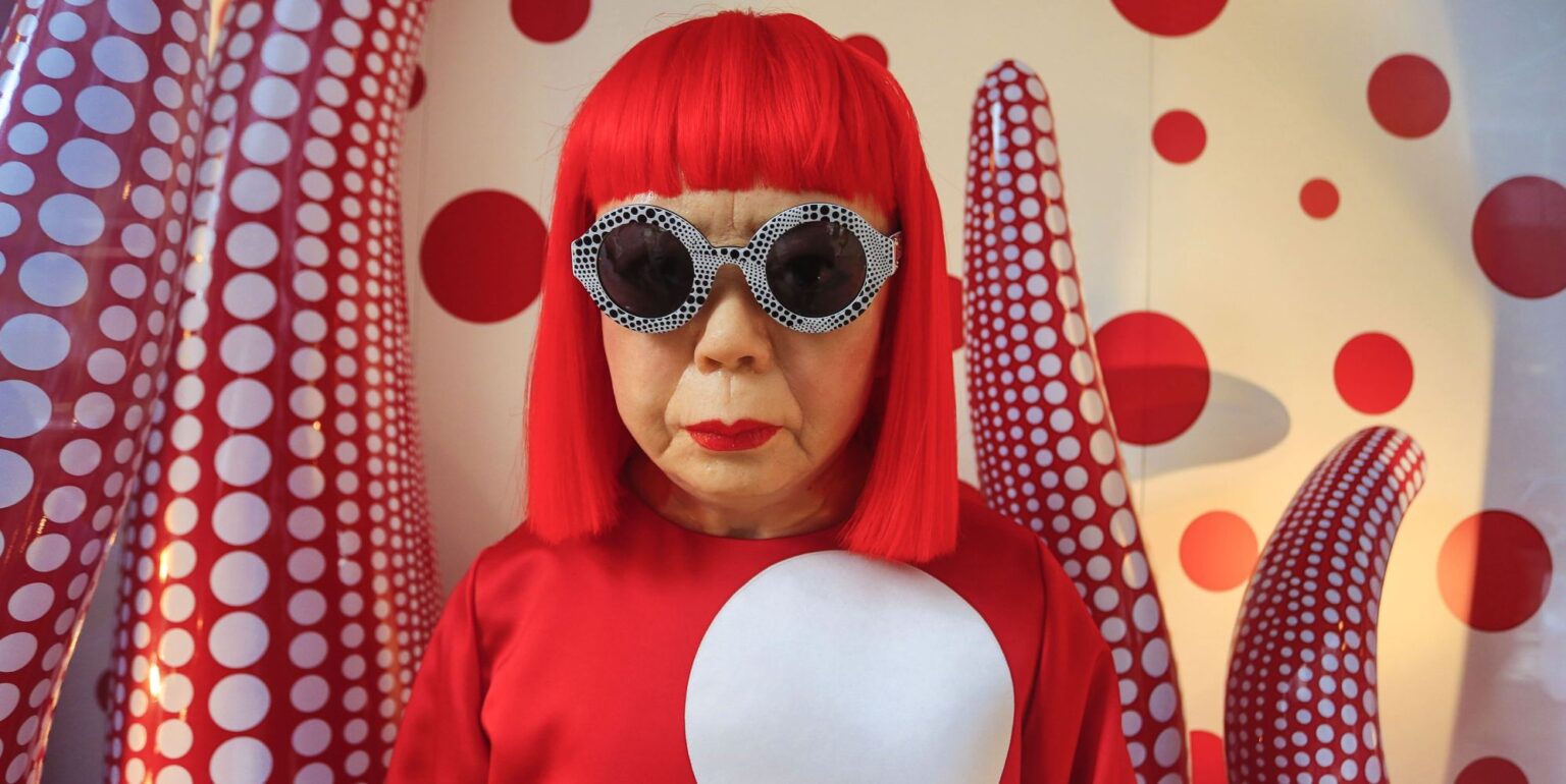 L'artiste japonaise à pois Yayoi Kusama est décédée à l'âge de 97 ans Yayoi Kusama