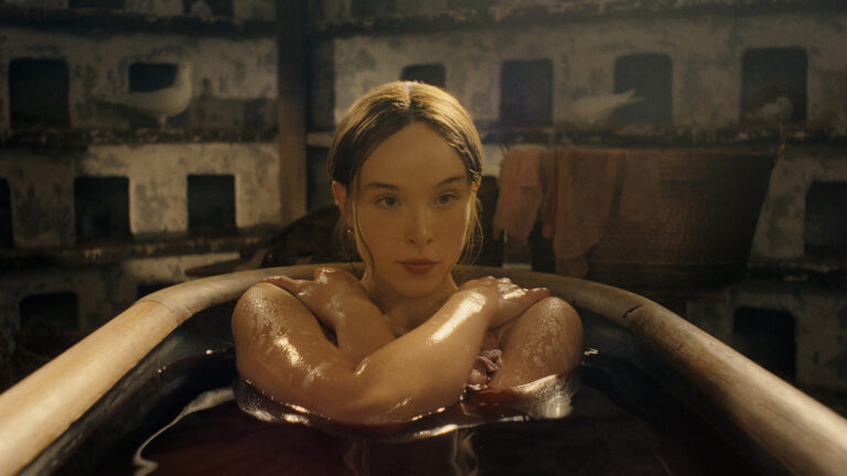 La bande-annonce de Lizzie Borden de « Monster » promet un bon cauchemar saphique Logo