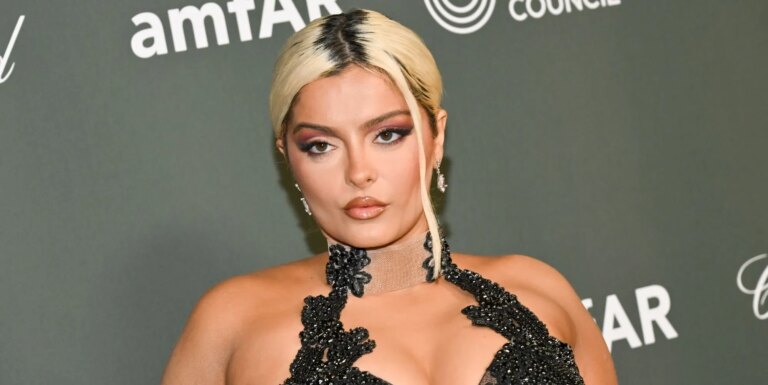 Bebe Rexha s'en prend aux hommes hétérosexuels dans ses commentaires : « Une fille veut s'habiller sexy » Bebe Rexha s'en prend aux hommes hétérosexuels dans ses commentaires : "Une fille veut s'habiller sexy"