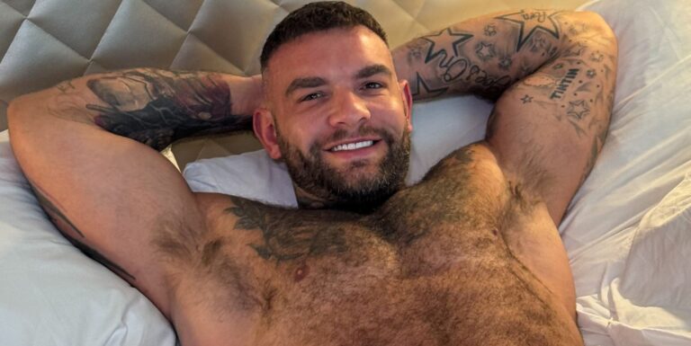 La star de OF Andy Lee parle de son amour pour les fans gays, les créateurs « venimeux » et les cascades « nuisibles » : « Les hommes gays me soulèvent tous les jours » OnlyFans creator Andy Lee