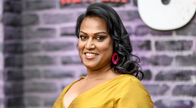La star de Trans Red, White & Royal Blue affirme qu'elle a été « manquée de respect et réduite au silence » sur le tournage de la suite Red, White & Royal Blue star Aneesh Sheth attends a Special Screening Of Netflix