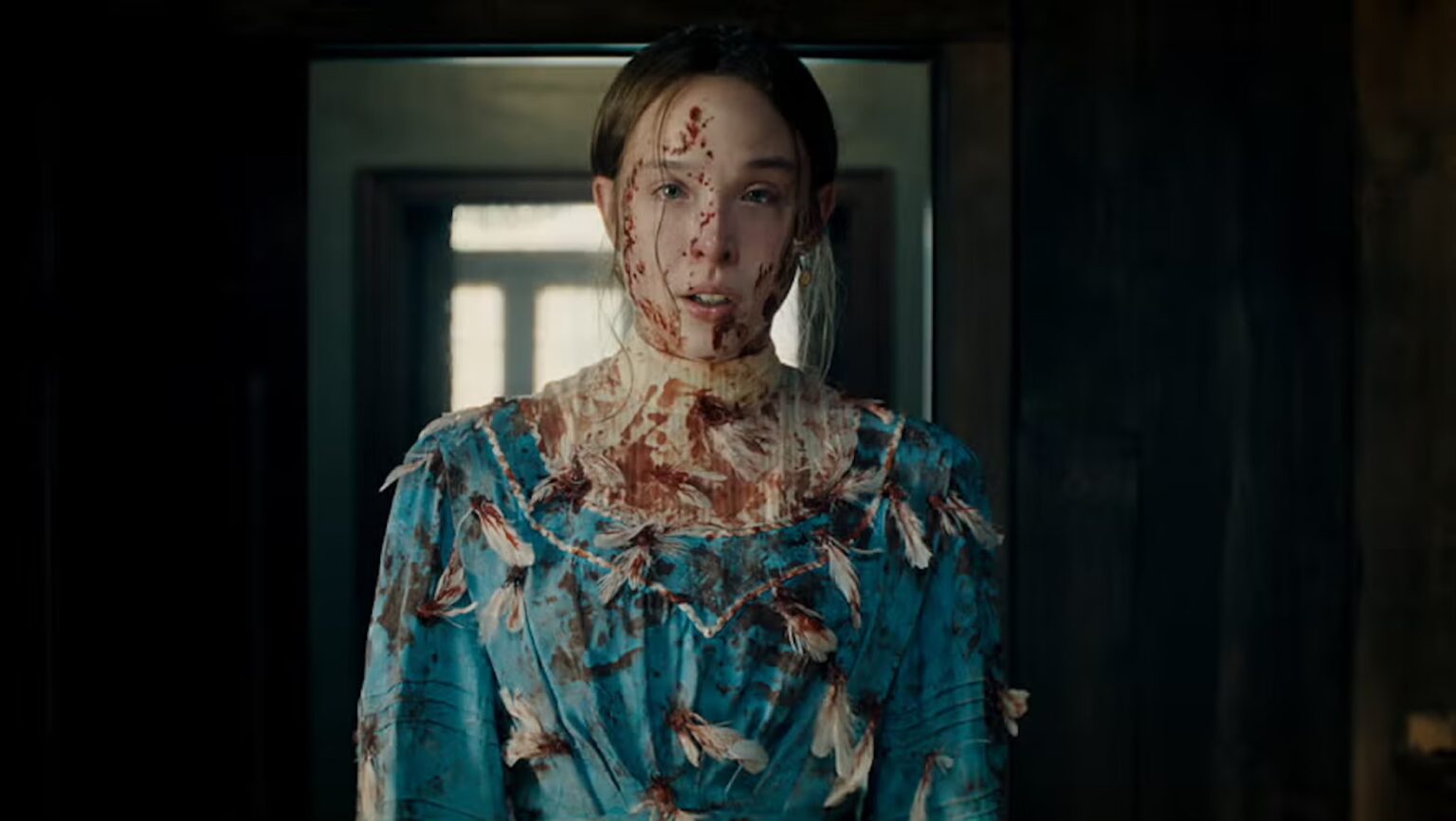 Monster dépeint la suspecte du meurtre Lizzie Borden comme une lesbienne – mais quelle était la réalité ? Ella Beatty as Lizzie Borden in Monster: The Lizzie Borden Story on Netflix