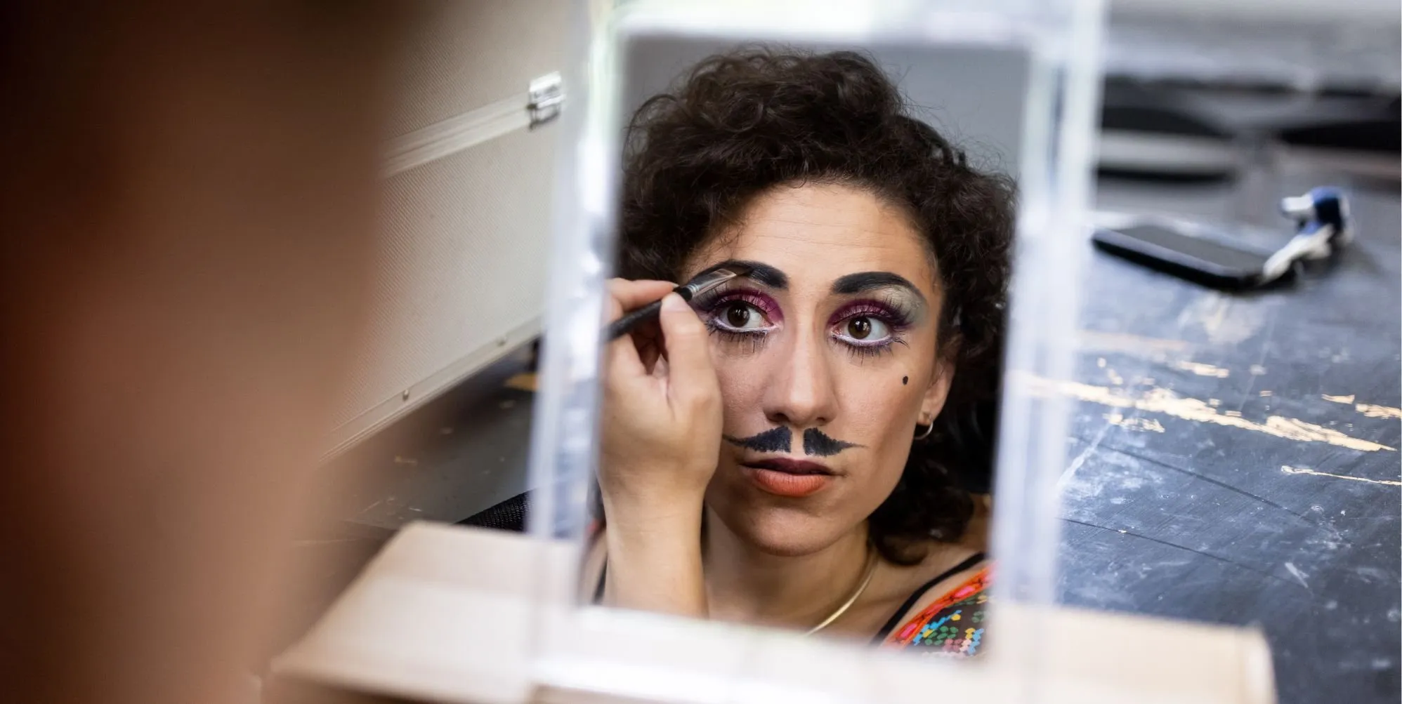 Drag King/artiste maquillant