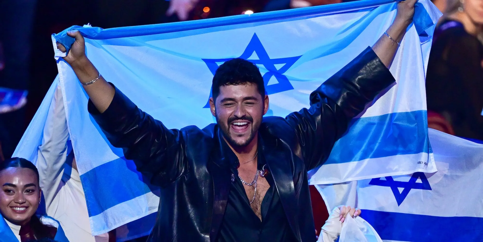 VIENNE, AUTRICHE - 17 MAI : Noam Bettan représentant Israël et ses invités célèbrent lors de la Grande finale du 70e Concours Eurovision de la chanson à la Wiener Stadthalle le 17 mai 2026 à Vienne, Autriche. (Photo de Christian Bruna/Getty Images)