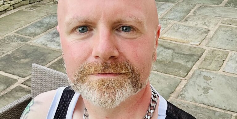 Un conseiller travailliste gay a la meilleure réponse alors que son profil Grindr est divulgué en ligne Un conseiller travailliste gay a la meilleure réponse alors que son profil Grindr est divulgué en ligne