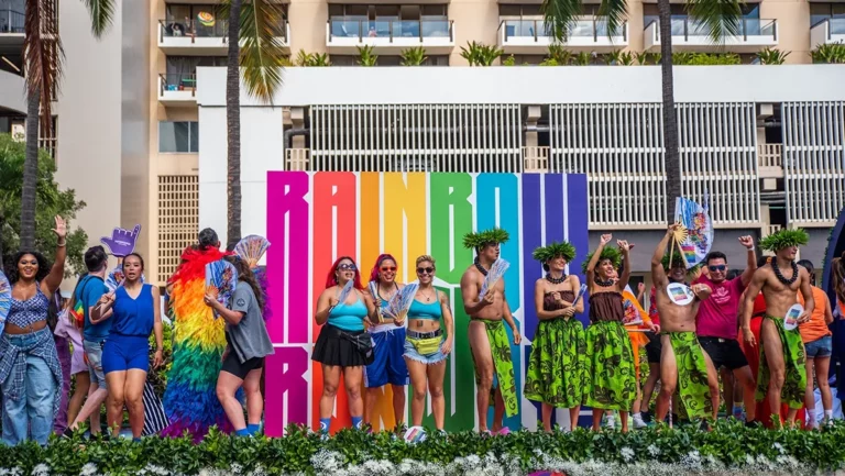 J'ai parlé au directeur général d'Alohilani Resort de la façon dont Waikiki améliore la fierté d'Honolulu J'ai parlé au directeur général d'Alohilani Resort de la façon dont Waikiki améliore la fierté d'Honolulu