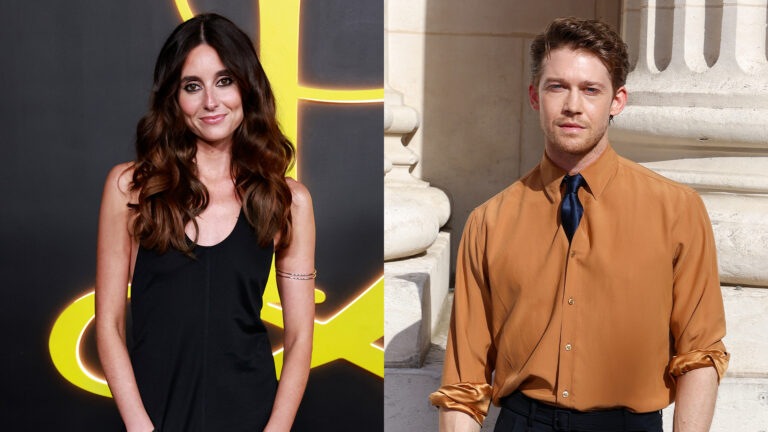 Mary Beth Barone et Joe Alwyn révèlent la vraie raison de leur sortie à New York Logo