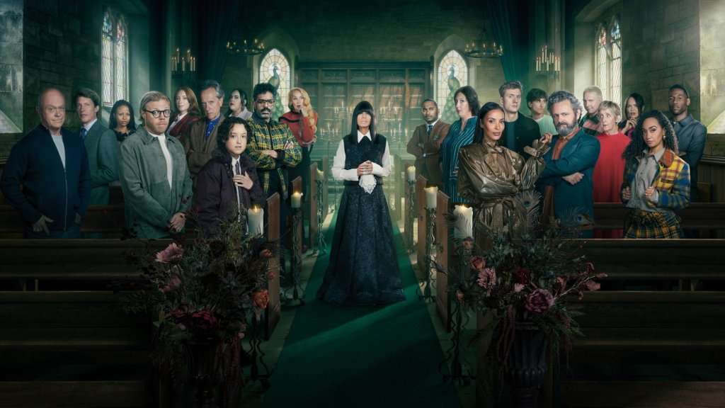 Stars des traîtres célèbres (de gauche à droite) Ross Kemp, James Blunt, Myha'la, Rob Beckett, le professeur Hannah Fry, Richard E Grant, Sharon Rooney, Bella Ramsay, Romesh Ranganathan, Jerry Hall, Claudia Winkleman, Amol Rajan, Miranda Hart, Maya Jama, James Acaster, Sebastian Croft, Michael Sheen, Joe Lycett, Julie Hesmondhalgh, Joanne McNally, Leigh-Anne Pinnock et King Kenny