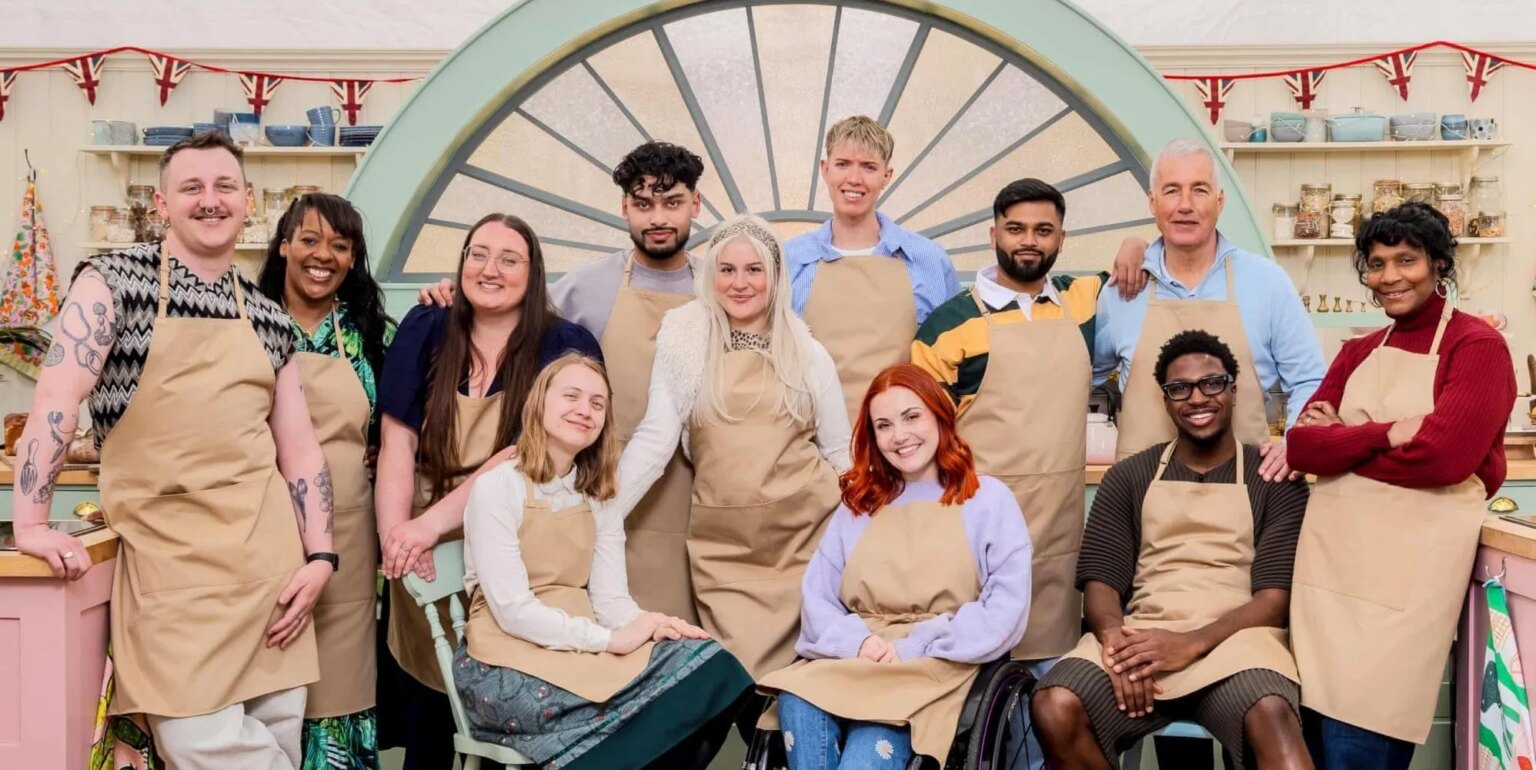 La star de Great British Bake Off appelle à un « changement de vie » alors qu'elle est ensuite éliminée The Great British Bake Off 2026 cast (Channel 4)