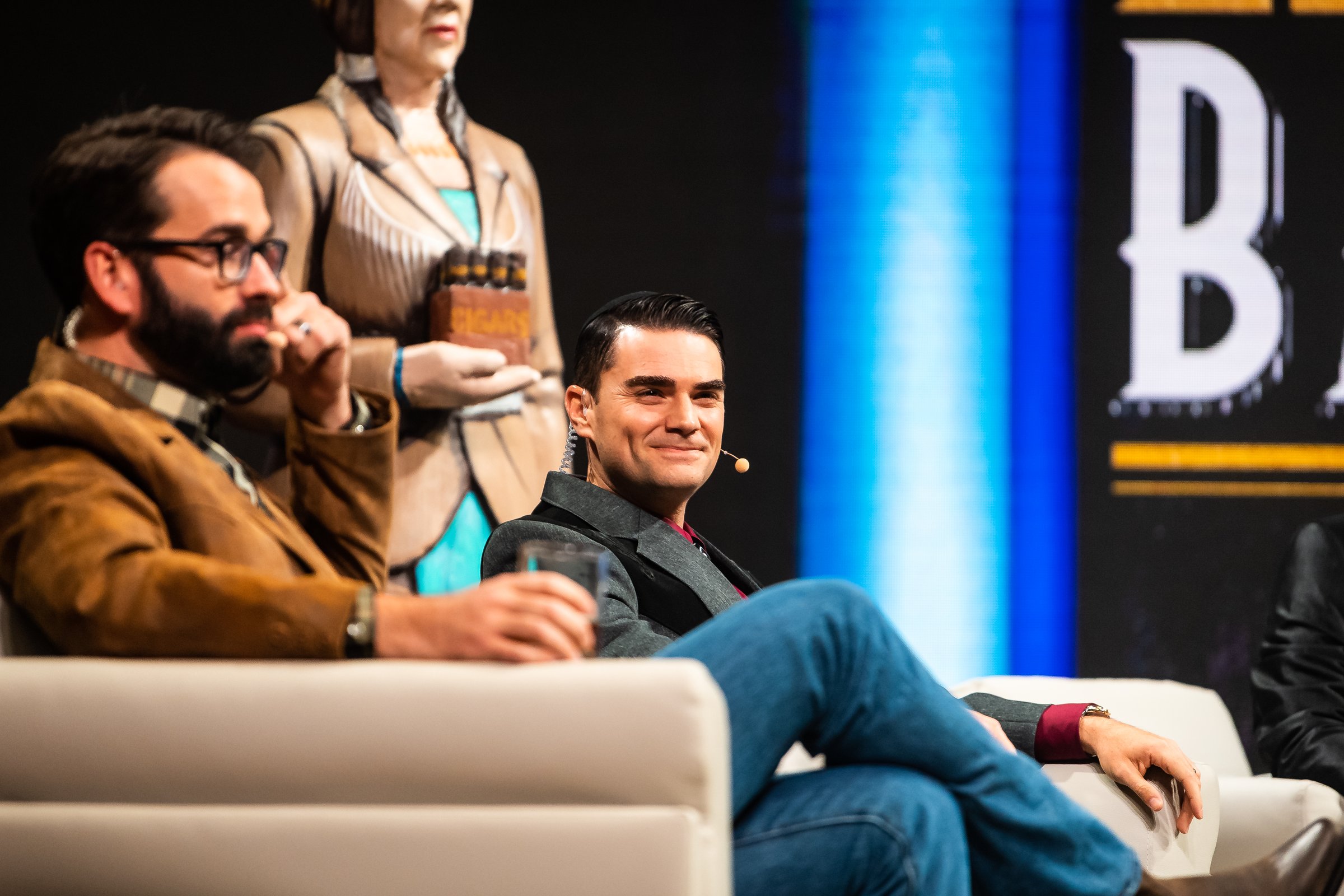 NASHVILLE, TENNESSEE - 12 OCTOBRE : Matt Walsh et Ben Shapiro s'expriment au Daily Wire Presents Backstage Live au Ryman Auditorium le 12 octobre 2021 à Nashville, Tennessee. (Photo de Keith Griner/Getty