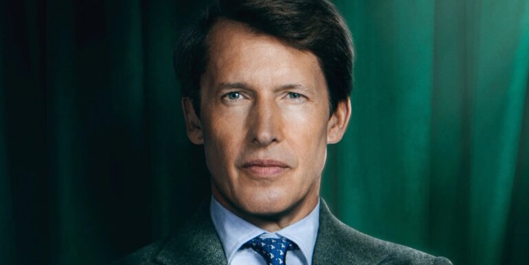 James Blunt de Celebrity Traitors explique pourquoi il a changé de nom en donnant la prononciation James Blunt on The Celebrity Traitors
