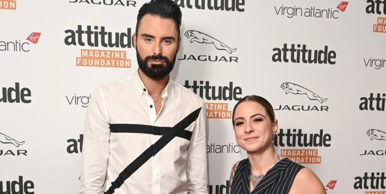Lucy Spraggan se souvient de la façon dont Rylan Clark l'a aidée après que le portier de l'hôtel l'ait agressée pendant X Factor LONDON, ENGLAND - OCTOBER 06: Rylan Clark-Neal and Lucy Spraggan attend The Virgin Atlantic Attitude Awards 2021 at The Roundhouse on October 06, 2021 in London, England. (Photo by Kate Green/Getty Im