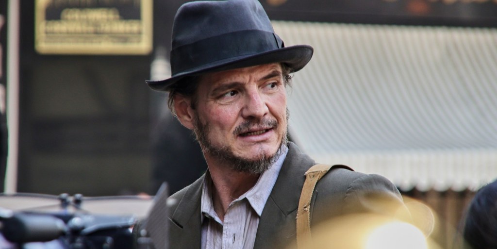 Pedro Pascal en tournage pour De Noche